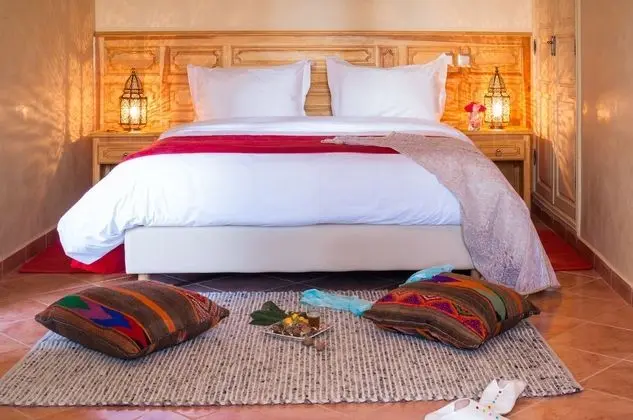 Superior Tek Büyük Yataklı Oda, 1 Büyük (Queen) Boy Yatak, Bahçe Manzaralı, Bahçeli