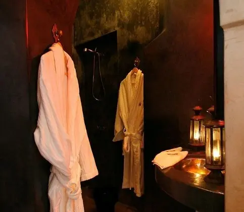 Comfort Tek Büyük Yataklı Oda (Chemaia)