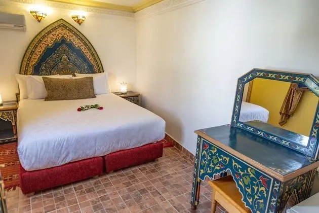 Standard Tek Büyük Yataklı Oda, 1 Yatak Odası, Sigara İçilmez, Avlu Manzaralı