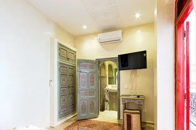 Tek Büyük Yataklı Oda (Berber)