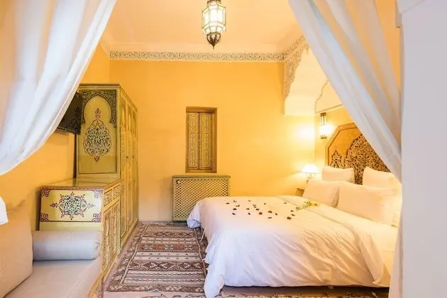 Tek Büyük Yataklı Oda (Sahrara)