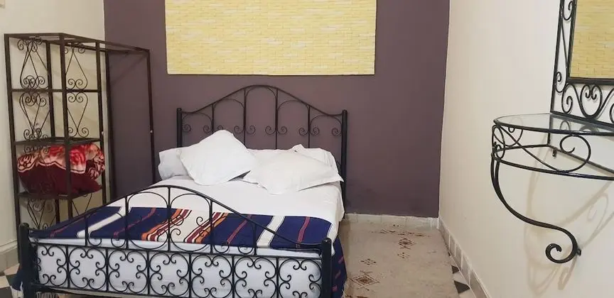 Tek Büyük Yataklı Oda, 1 Çift Kişilik Yatak, Ortak Banyo