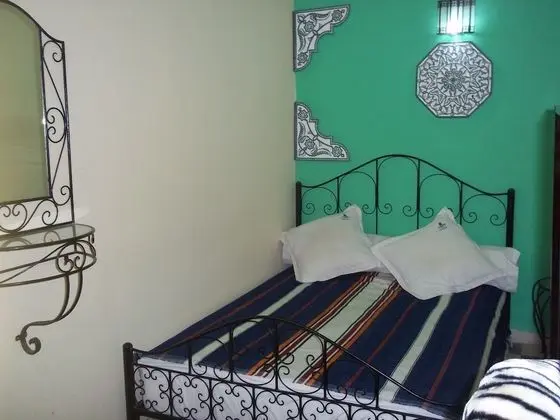 Tek Büyük Yataklı Oda, 1 Çift Kişilik Yatak, Ortak Banyo