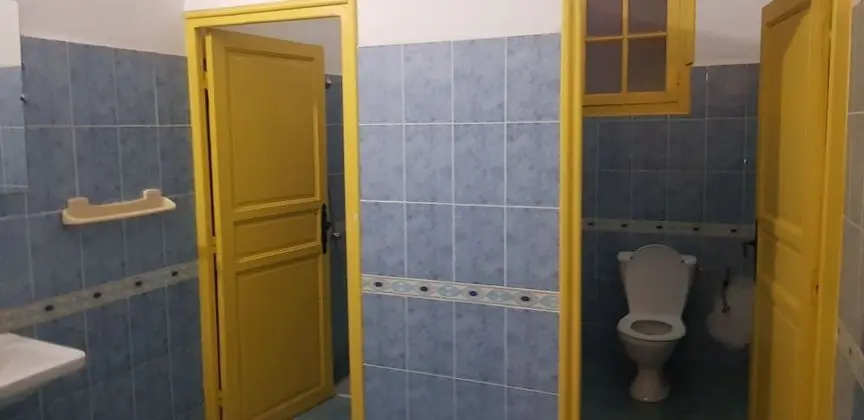 Tek Büyük Yataklı Oda, 1 Çift Kişilik Yatak, Ortak Banyo