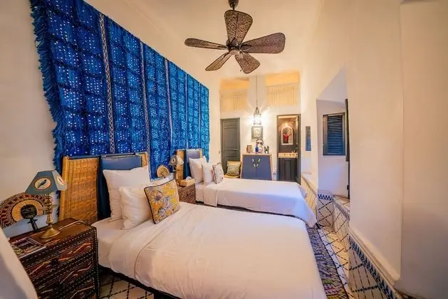 İki Ayrı Yataklı Oda (Salloum)