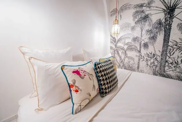 İki Ayrı Yataklı Oda (Salloum)