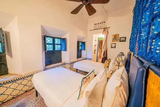 İki Ayrı Yataklı Oda (Salloum)