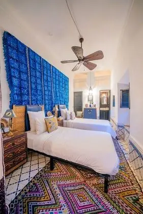 İki Ayrı Yataklı Oda (Salloum)