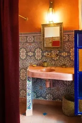 Traditional Tek Büyük Yataklı Oda, 1 Çift Kişilik Yatak (Aya)