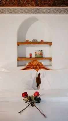 Gallery Tek Büyük Yataklı Oda (Romantic)