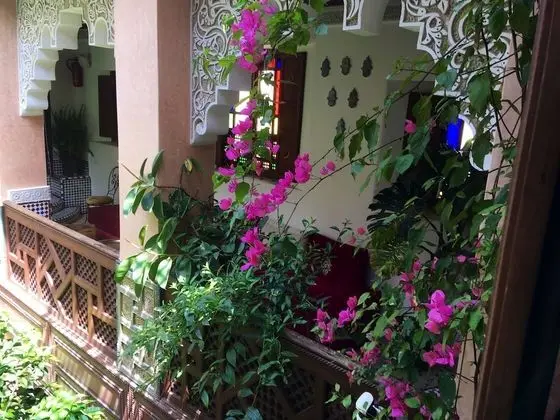 Gallery Tek Büyük Yataklı Oda (Romantic)