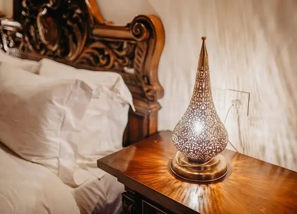 Honeymoon Tek Büyük Yataklı Oda (Borj Suite )