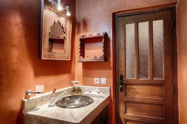 Honeymoon Tek Büyük Yataklı Oda (Borj Suite )