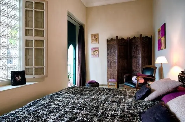 Junior Tek Büyük veya İki Ayrı Yataklı Oda