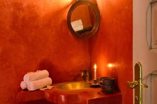 Junior Tek Büyük veya İki Ayrı Yataklı Oda