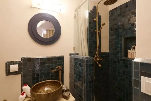 Premium Tek Büyük Yataklı Oda, Banyolu/Duşlu (Sultan)