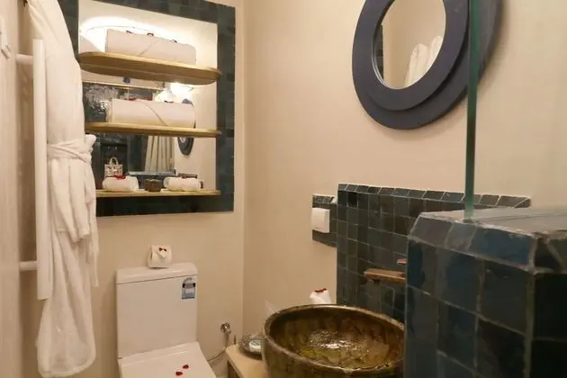 Premium Tek Büyük Yataklı Oda, Banyolu/Duşlu (Sultan)