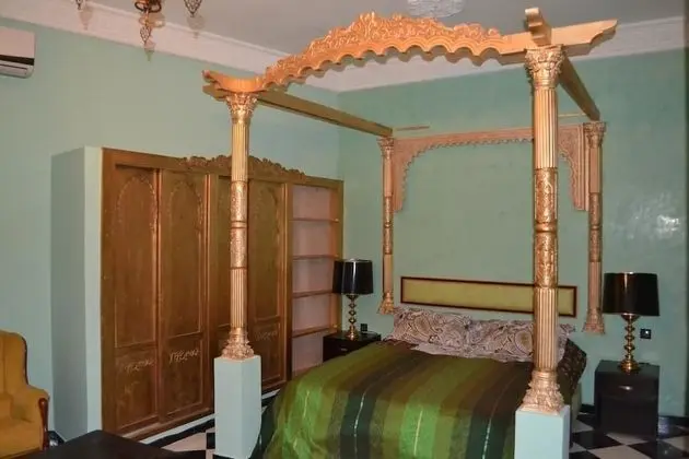 Tek Büyük Yataklı Oda, 1 Çift Kişilik Yatak