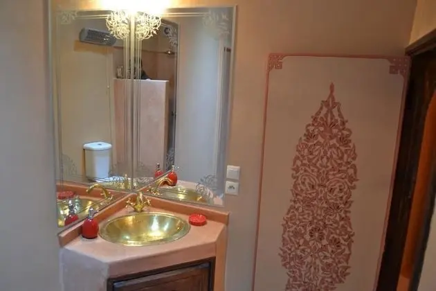 Tek Büyük Yataklı Oda, 1 Çift Kişilik Yatak