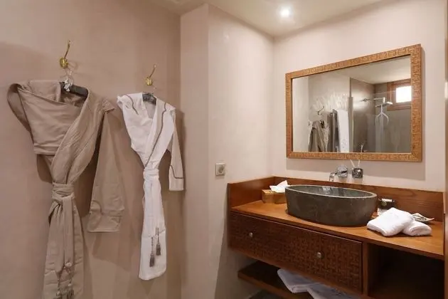 Tek Büyük Yataklı Oda