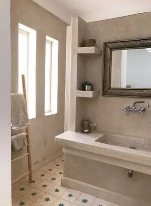 Deluxe Oda, Sigara İçilmez