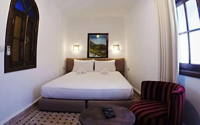 Standard Tek Büyük Yataklı Oda