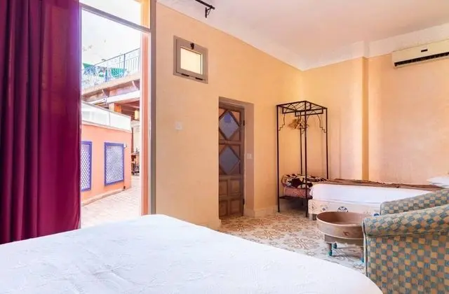 Superior Tek Büyük veya İki Ayrı Yataklı Oda