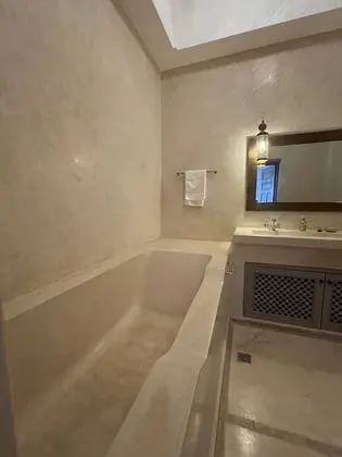 Deluxe Tek Büyük Yataklı Oda (Jasmin)