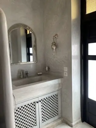 Deluxe Tek Büyük Yataklı Oda (Volubilis)