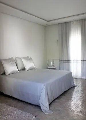 Premium Tek Büyük veya İki Ayrı Yataklı Oda (Favorite)