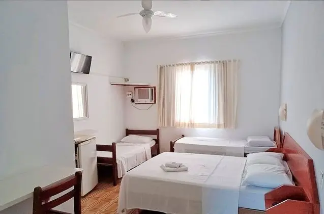 Üç Kişilik Oda