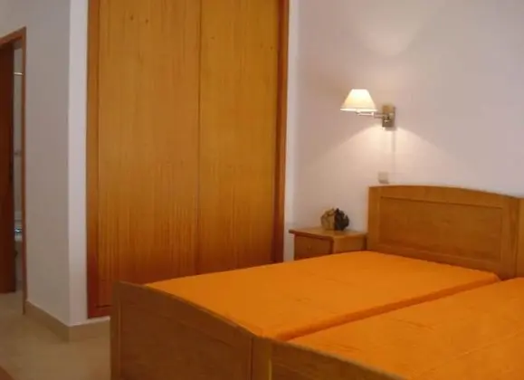 Tek Büyük veya İki Ayrı Yataklı Oda, Balkon