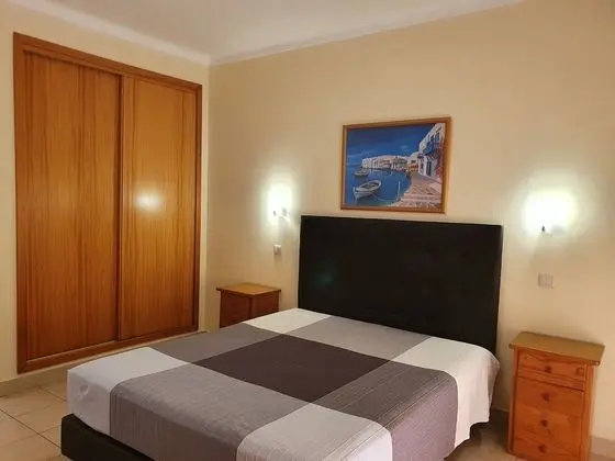 Tek Büyük veya İki Ayrı Yataklı Oda, Balkon