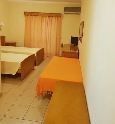 Üç Kişilik Oda, Balkon