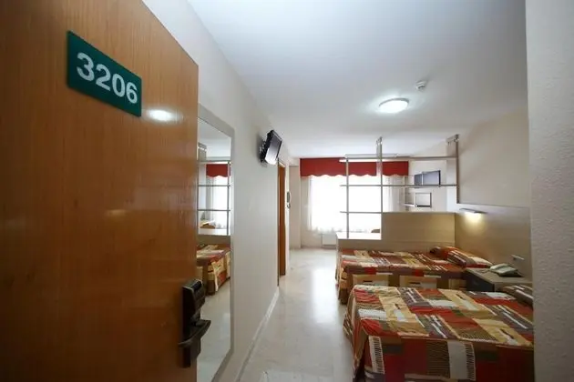 Standard Stüdyo, Küçük Mutfak