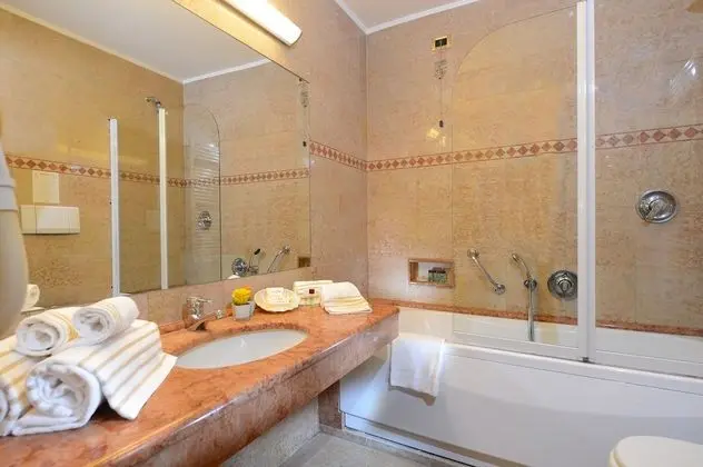 Junior Süit, Kanal Manzaralı