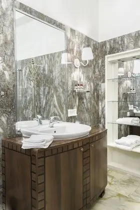 Apart Daire, Balkon (Check-in location Santa Croce 515)