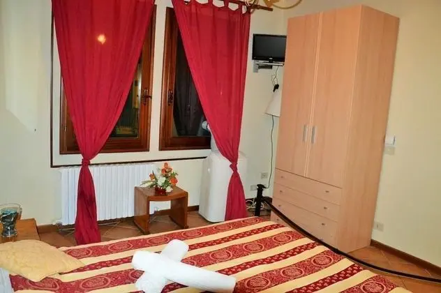Business Tek Büyük Yataklı Oda, Özel Banyo