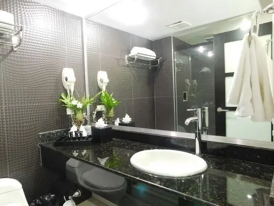 Oda, 2 Çift Kişilik Yatak, Havuz Kullanımı, Havuz Manzaralı