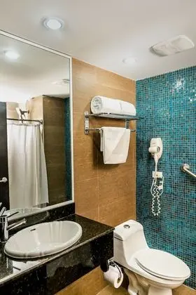 Oda, 2 Çift Kişilik Yatak, Havuz Kullanımı, Havuz Manzaralı