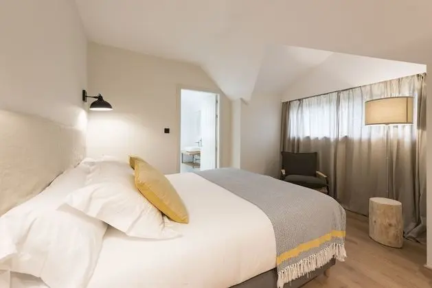 Tek Büyük Yataklı Oda, Banyolu/Duşlu