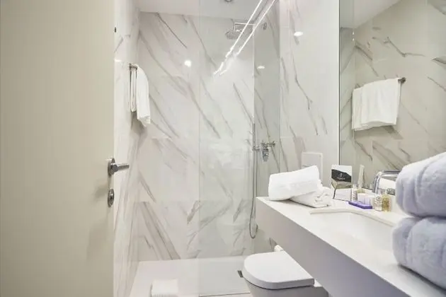 Comfort Tek Büyük veya İki Ayrı Yataklı Oda, 1 Yatak Odası