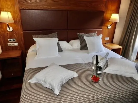 Süit, Sıcak Su Küveti