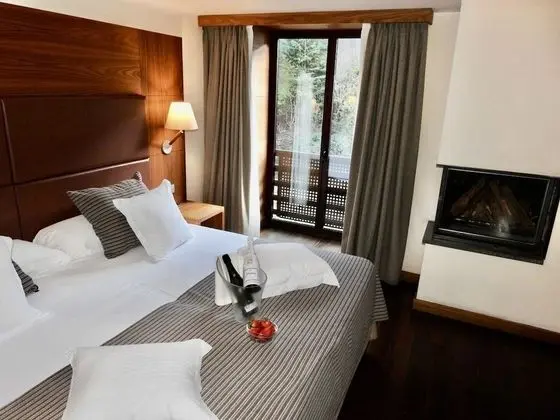 Süit, Sıcak Su Küveti