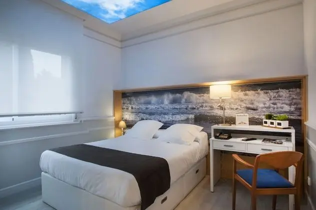 Tek Büyük Yataklı Oda