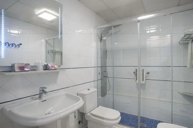 Tek Büyük Yataklı Oda, Teras