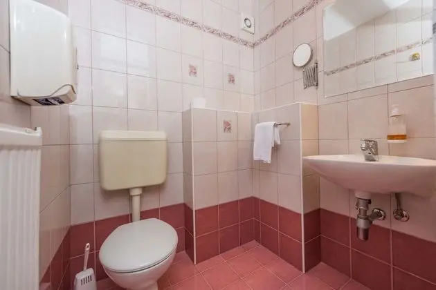 Standard Tek Büyük veya İki Ayrı Yataklı Oda