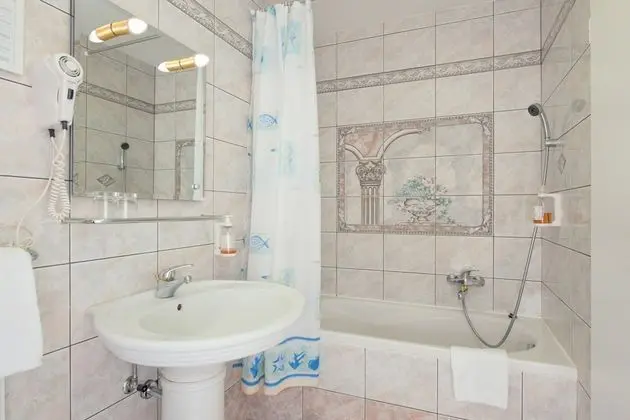 Standard Tek Büyük veya İki Ayrı Yataklı Oda