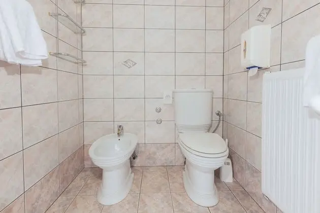 Üç Kişilik Oda