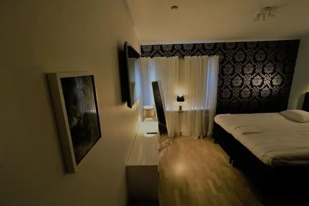 Exclusive Tek Büyük Yataklı Oda